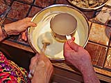 Thinning rice flour batter with limestone water